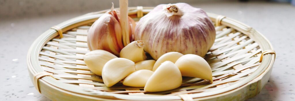 Benefits of consuming garlic juice on an empty stomach, Health advantages of drinking garlic juice first thing in the morning, Why drink garlic juice on an empty stomach?, Garlic juice benefits for digestion on an empty stomach, Immune-boosting effects of consuming garlic juice before breakfast, Lowering cholesterol naturally with garlic juice on an empty stomach, Regulating blood pressure with garlic juice on an empty stomach, Detoxifying benefits of drinking garlic juice in the morning, Weight loss advantages of consuming garlic juice before eating, Skin and hair benefits of drinking garlic juice on an empty stomach