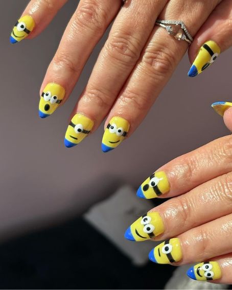 Pointed Nails with Minions Character