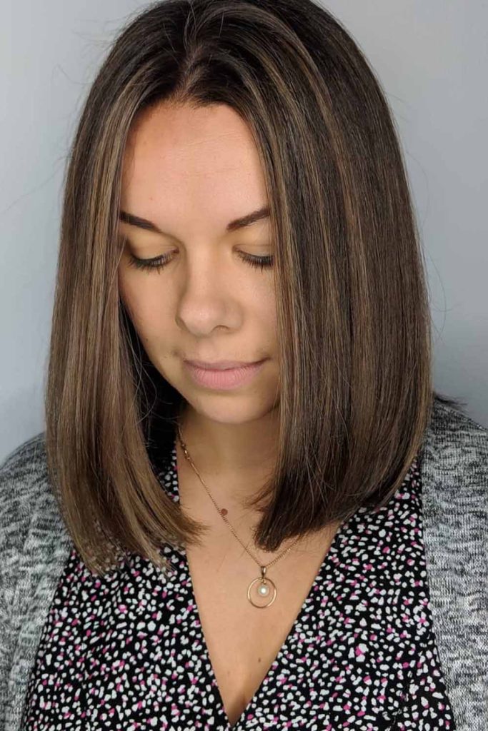 Sleek Blunt Lob with Highlights