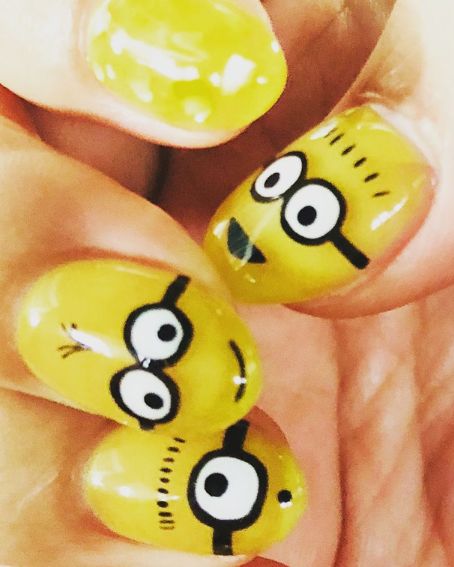 Yellow Nails Minions