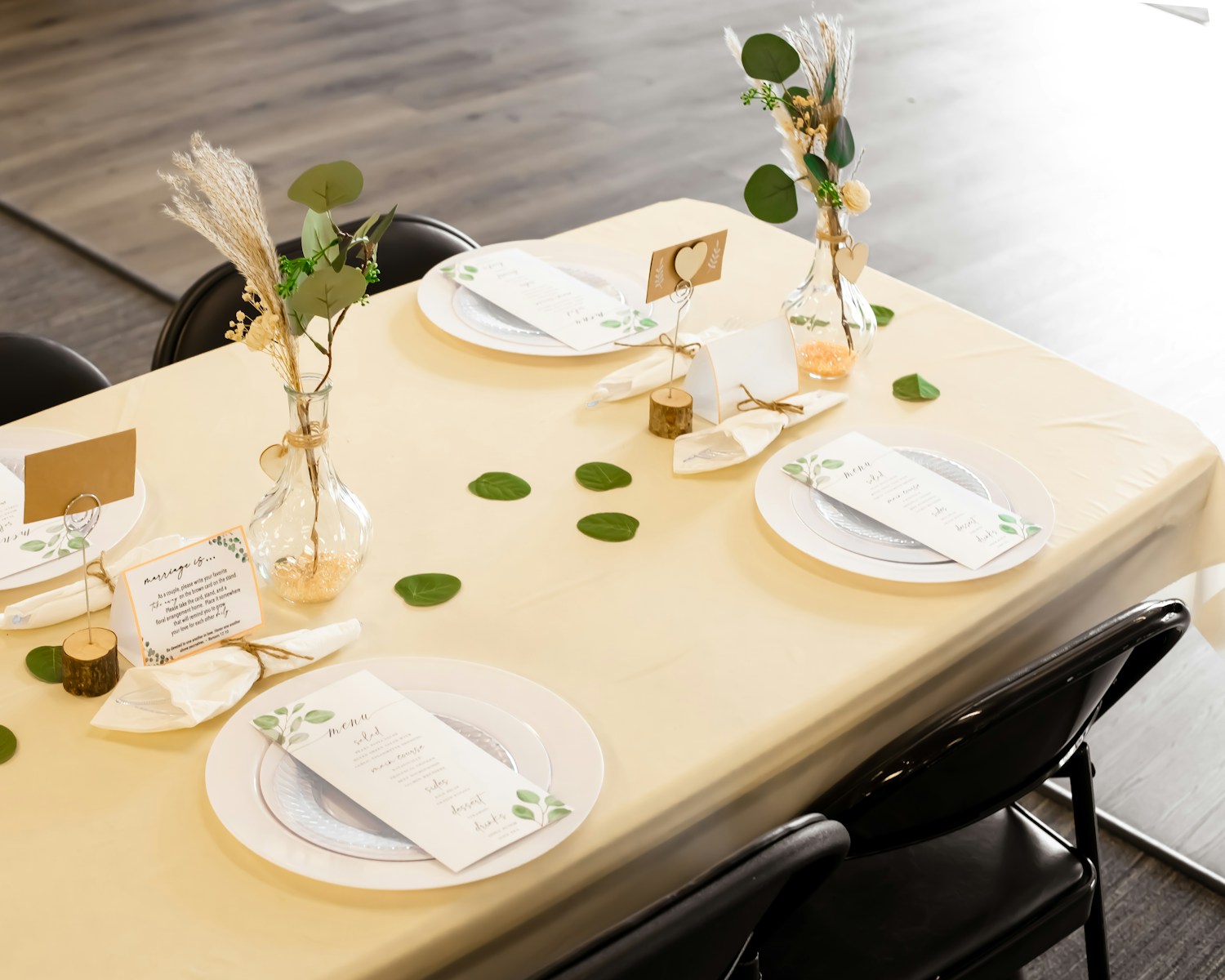 Unique New Year Table Decor Ideas